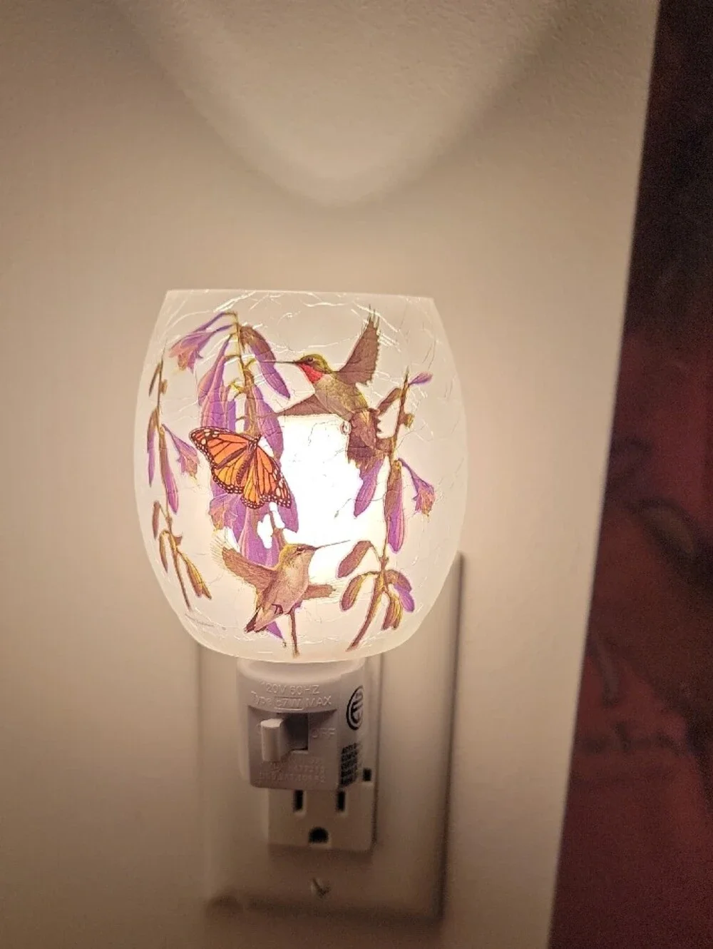 Cracker Barrel White Glass Hummingbirds And Butterfly Plug In Night Light New